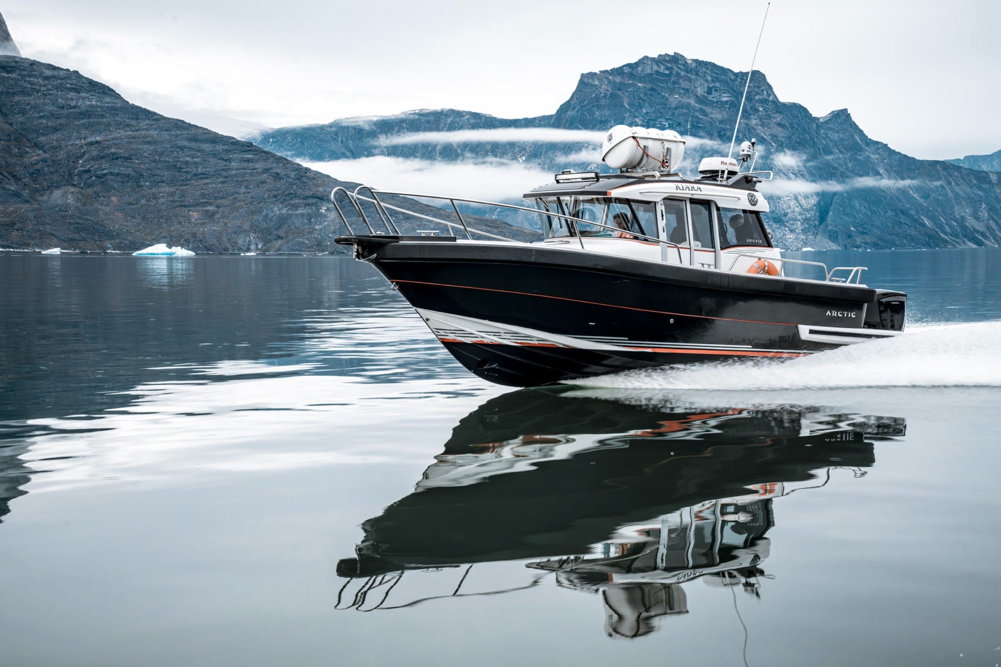 Nuuk fjord day tour
